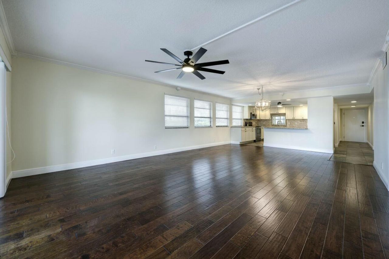 1036 Us Highway 1, Unit 315, North Palm Beach, FL 33408 Photo