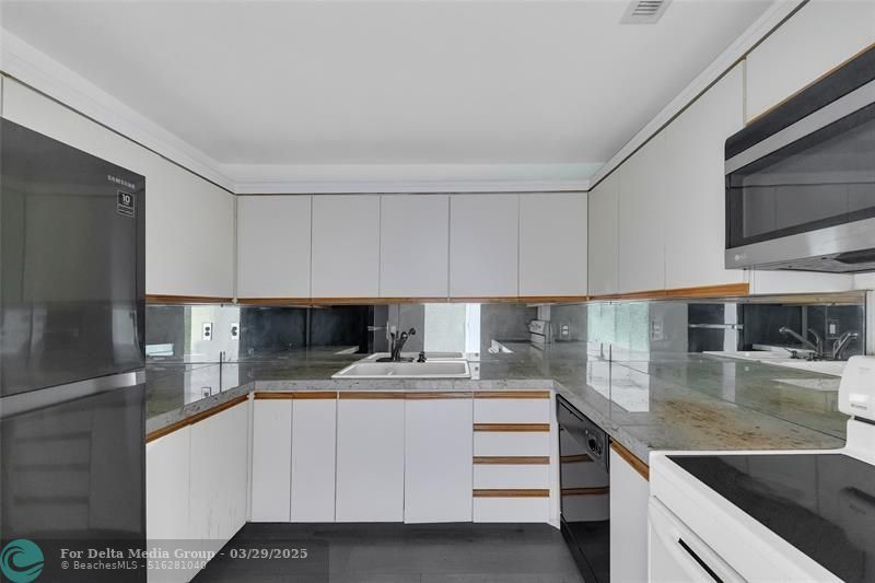 6371 Bay Club Drive, Unit 4, Fort Lauderdale, FL 33308 Photo