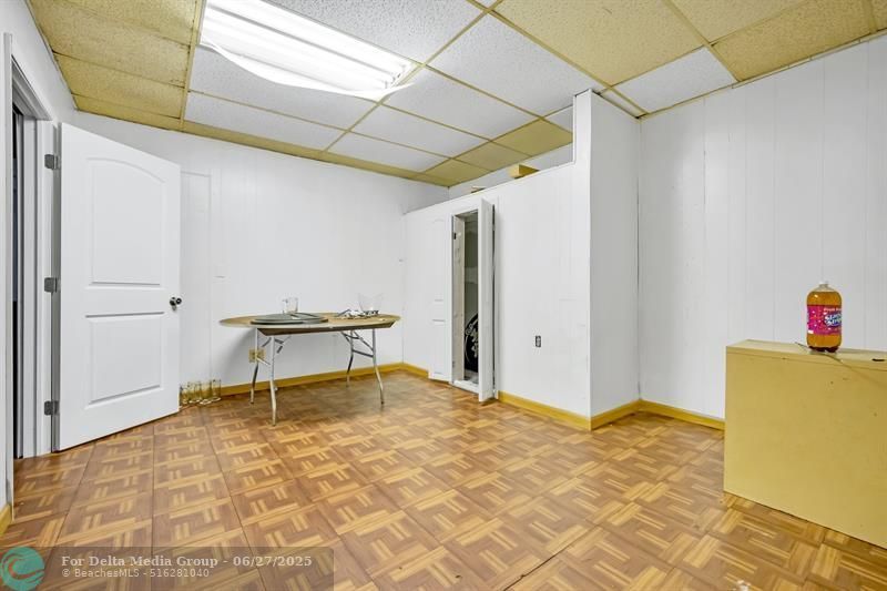 1222 NE 163rd St, North Miami Beach, FL 33162 Photo