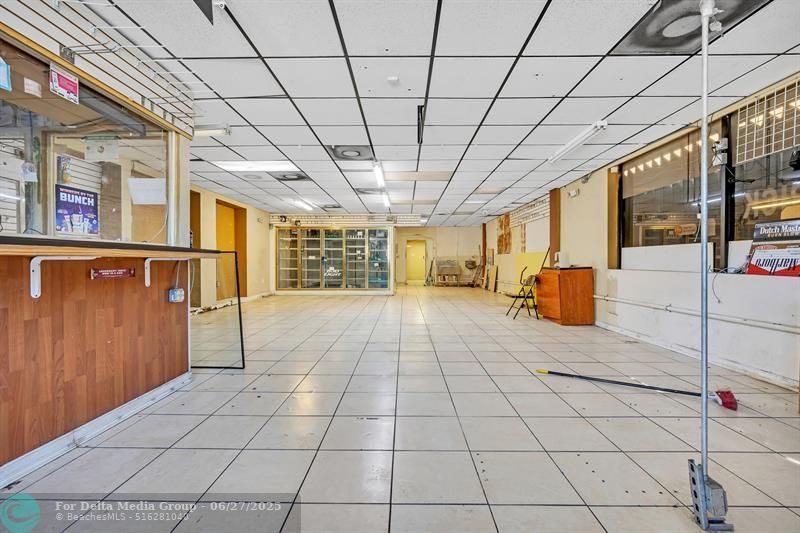 1222 NE 163rd St, North Miami Beach, FL 33162 Photo