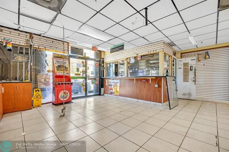 1222 NE 163rd St, North Miami Beach, FL 33162 Photo