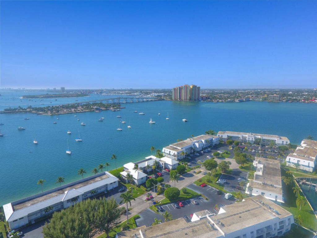 1201 Sugar Sands Boulevard, Unit 7, Singer Island, FL 33404 Photo