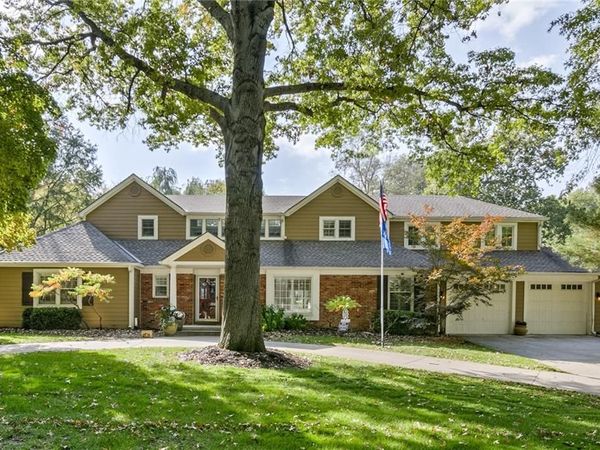 10318 Sagamore Road, Leawood, KS 66206