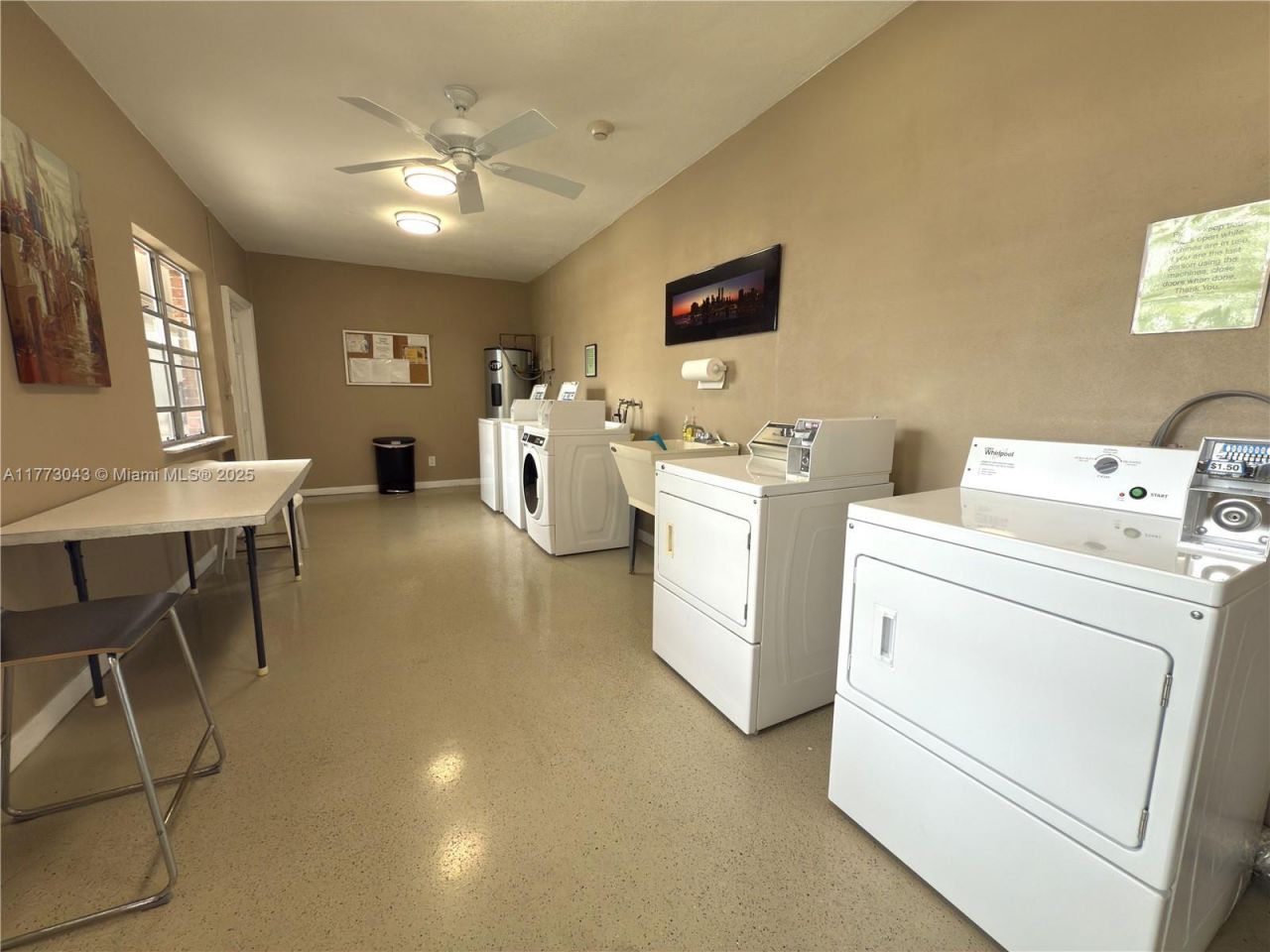 2340 NE 9th St, Unit 210, Fort Lauderdale, FL 33304 Photo