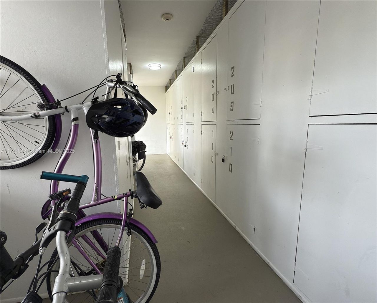 2340 NE 9th St, Unit 210, Fort Lauderdale, FL 33304 Photo