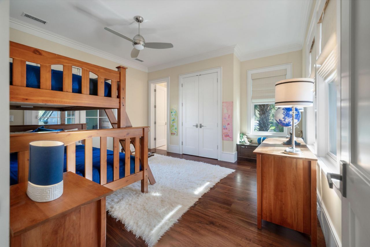 108 Salthouse Lane Photo 94