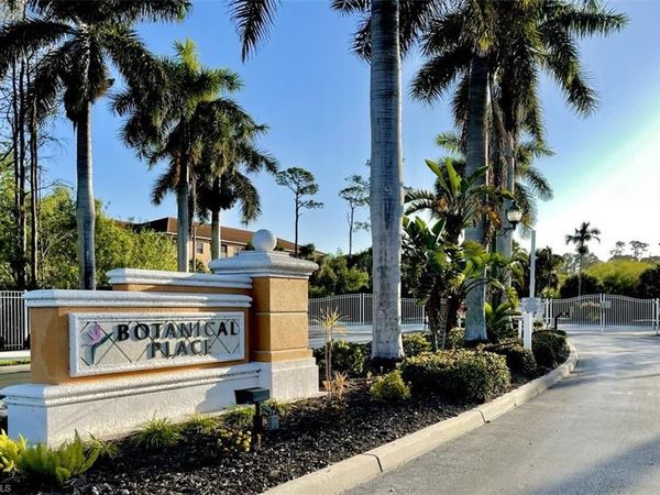 4440 Botanical Place CIR, Unit 102, NAPLES, FL 34112