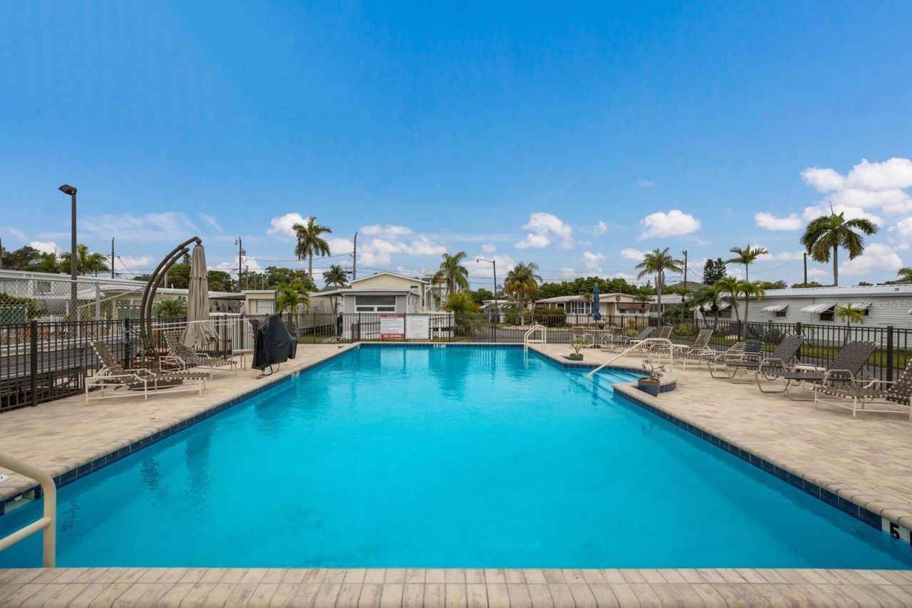 2601 Gulf Drive N, Unit B24, Bradenton Beach, FL 34217 Photo