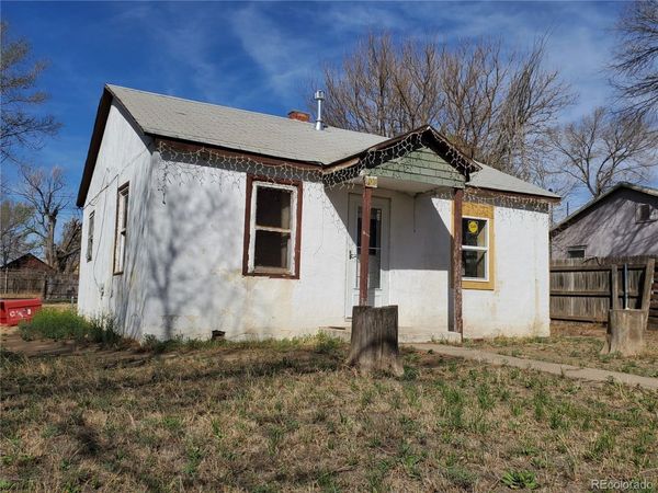 102 S 12th Street, Lamar, CO 81052