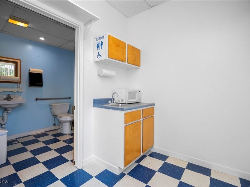 41825 N Ridge Road, Elyria, OH 44035 Photo 19