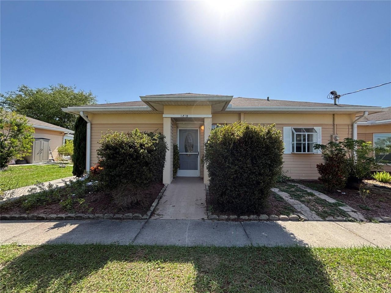 1219 Club Circle, Lakeshore, FL 33854 Photo