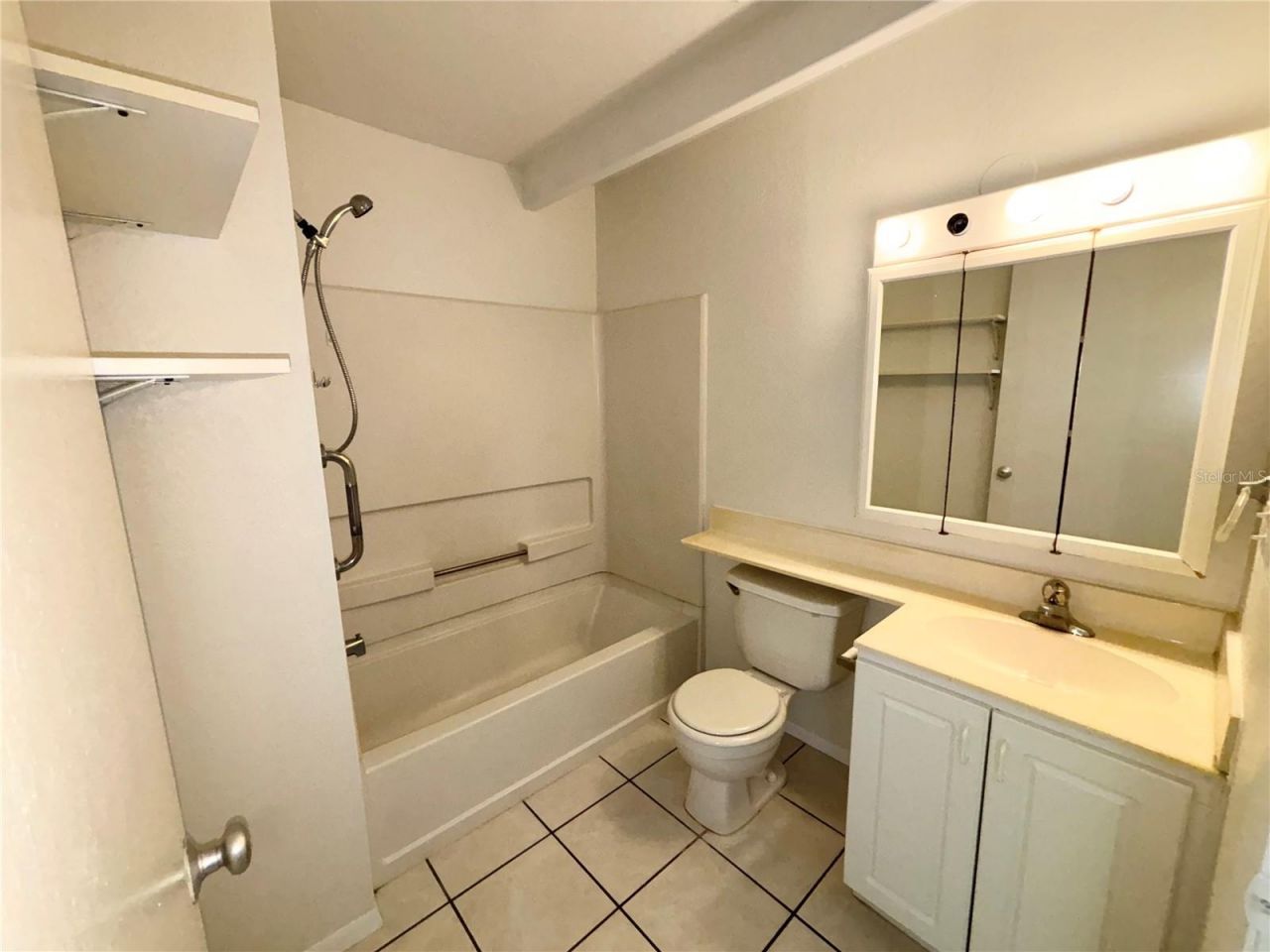 1219 Club Circle, Lakeshore, FL 33854 Photo