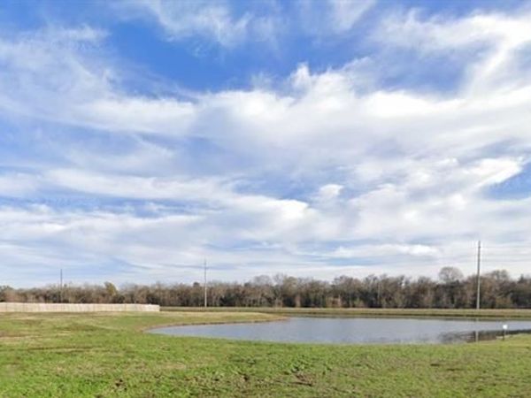 171 VERSAILLES Boulevard, Alexandria, LA 71303