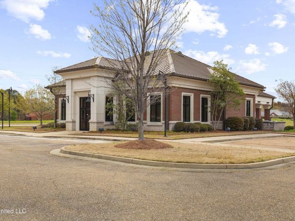 1934 Spillway Road, Brandon, MS 39047