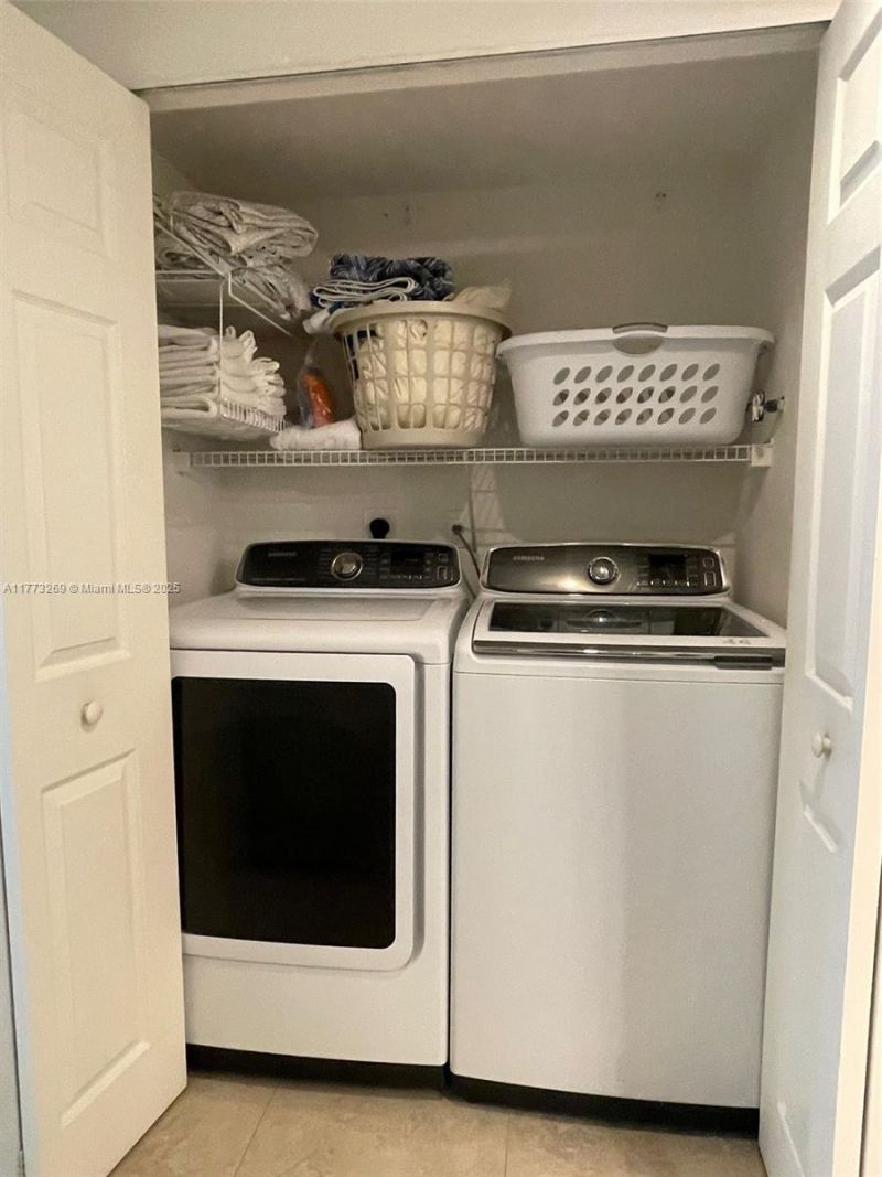 2080 S Ocean Dr, Unit 1405, Hallandale Beach, FL 33009 Photo