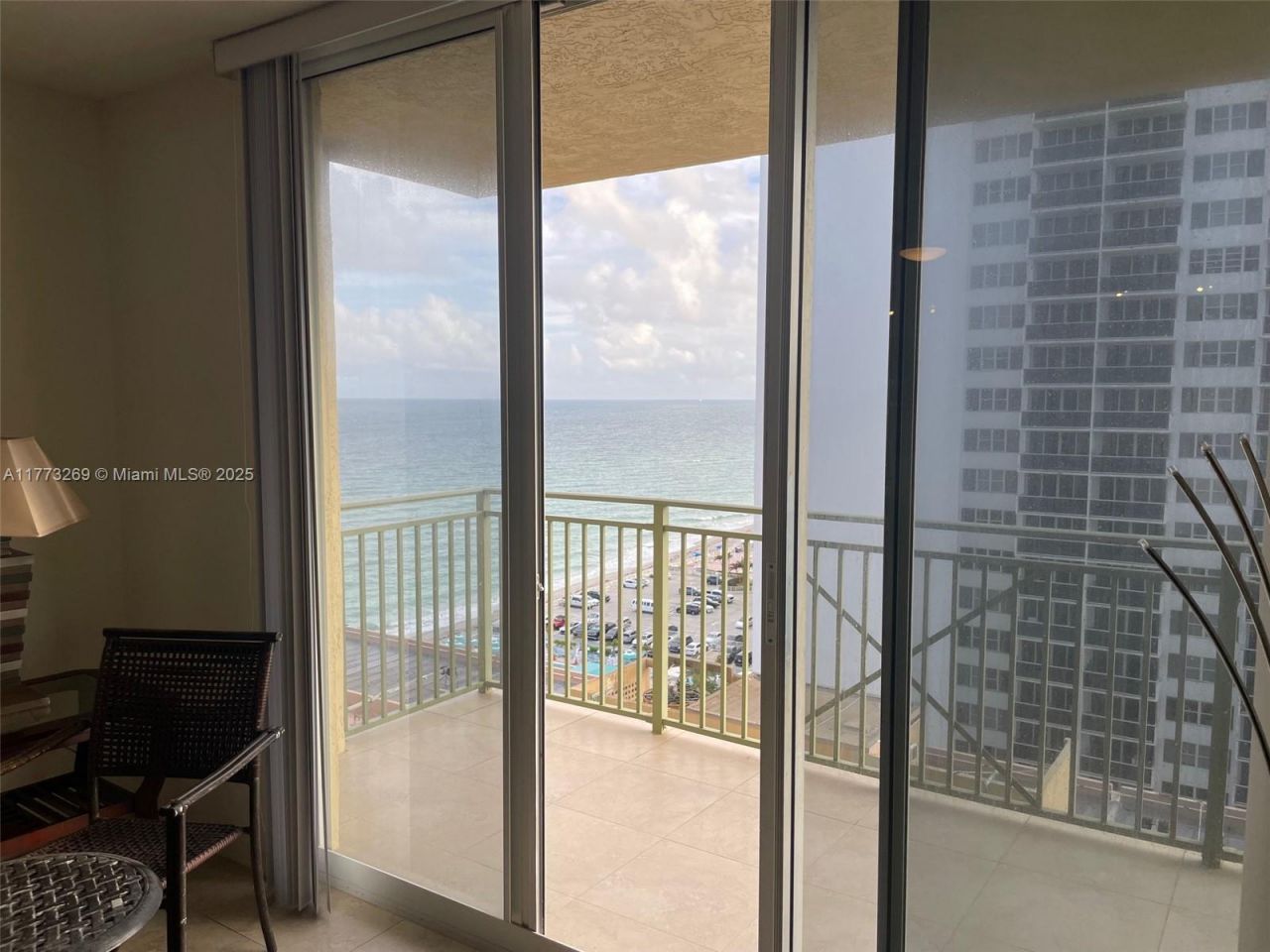 2080 S Ocean Dr, Unit 1405, Hallandale Beach, FL 33009 Photo