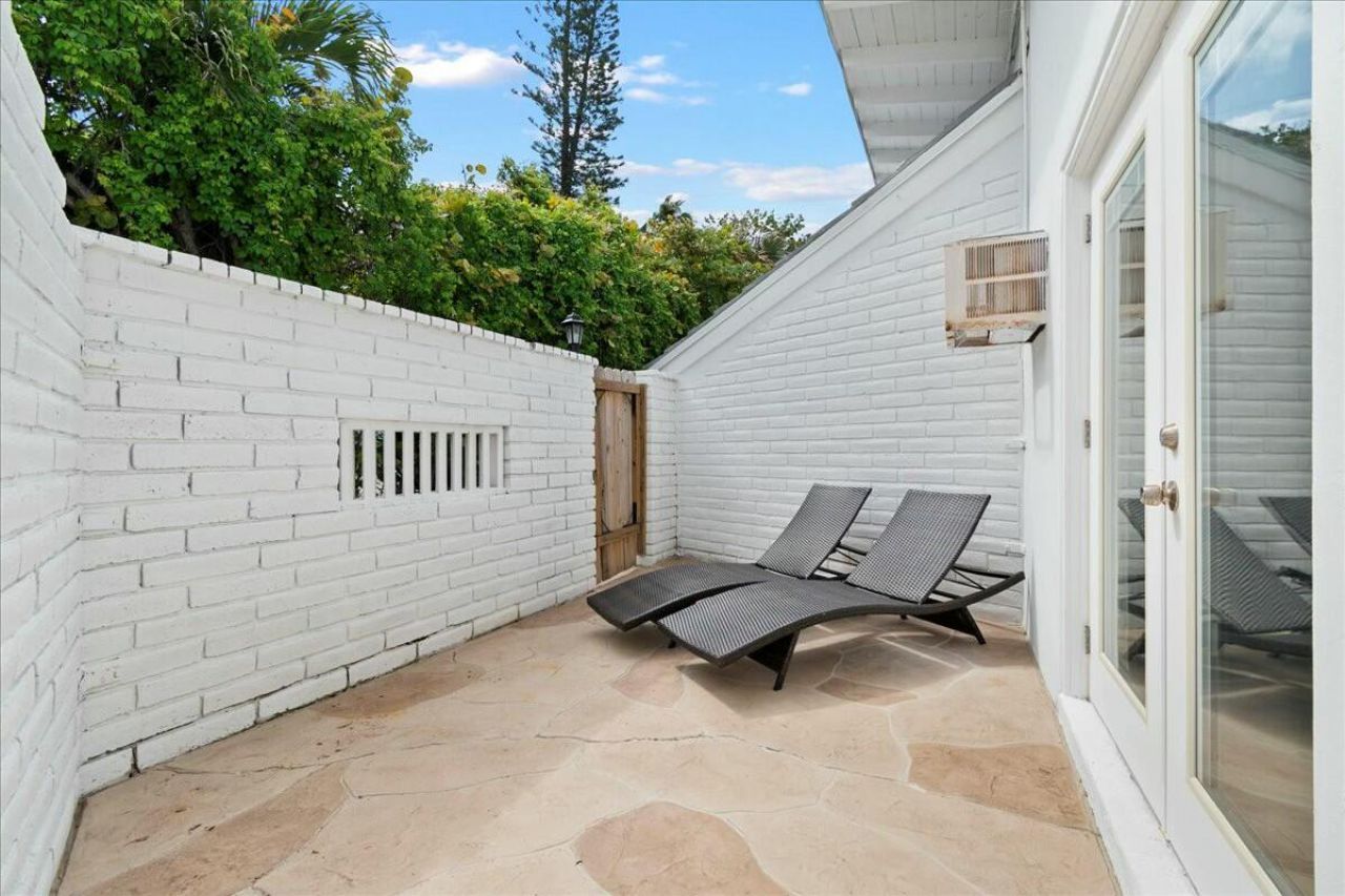 18 Adams Road, Ocean Ridge, FL 33435 Photo