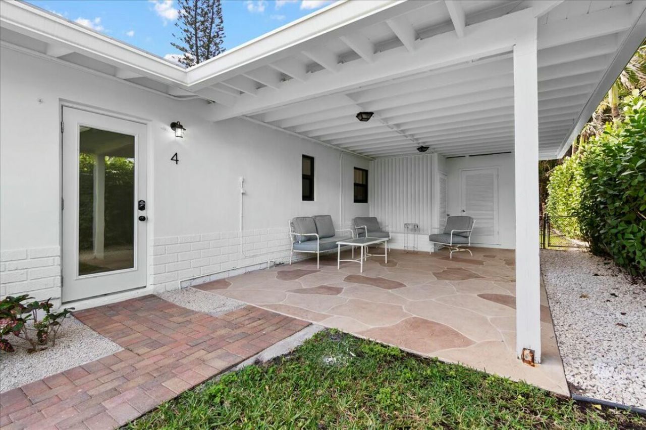 18 Adams Road, Ocean Ridge, FL 33435 Photo