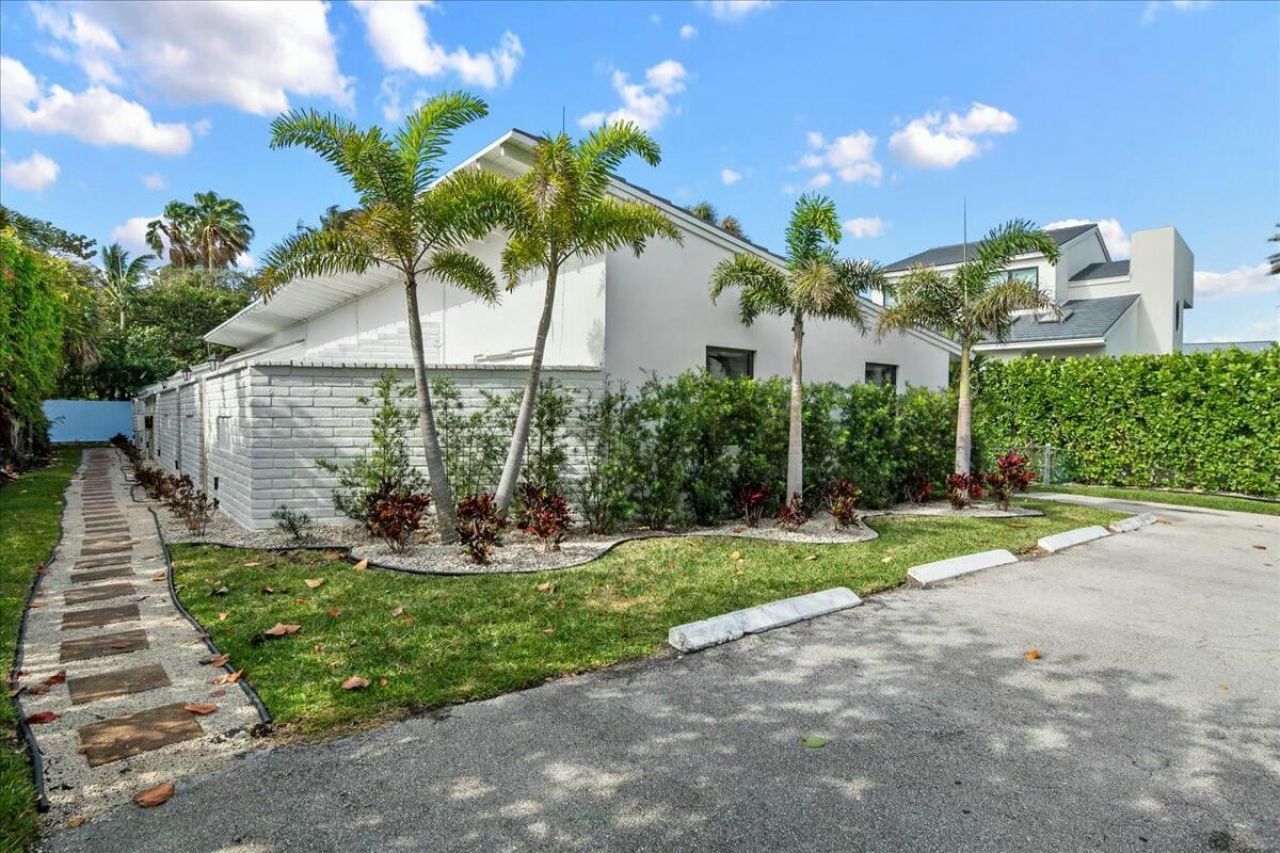 18 Adams Road, Ocean Ridge, FL 33435 Photo