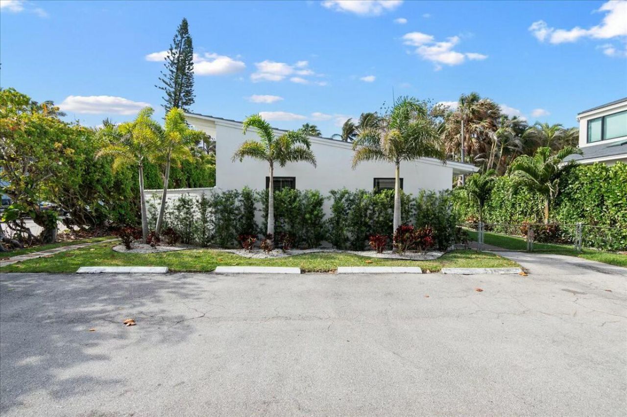 18 Adams Road, Ocean Ridge, FL 33435 Photo