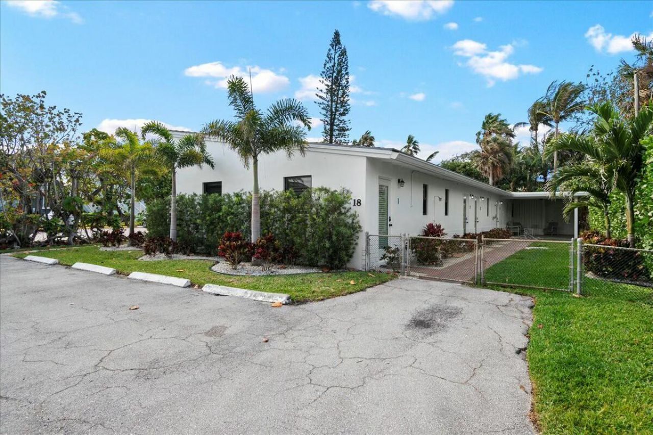 18 Adams Road, Ocean Ridge, FL 33435 Photo