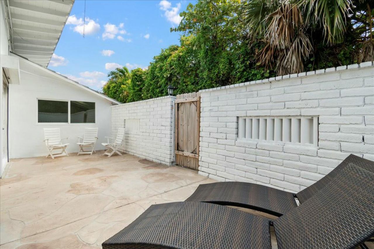 18 Adams Road, Ocean Ridge, FL 33435 Photo