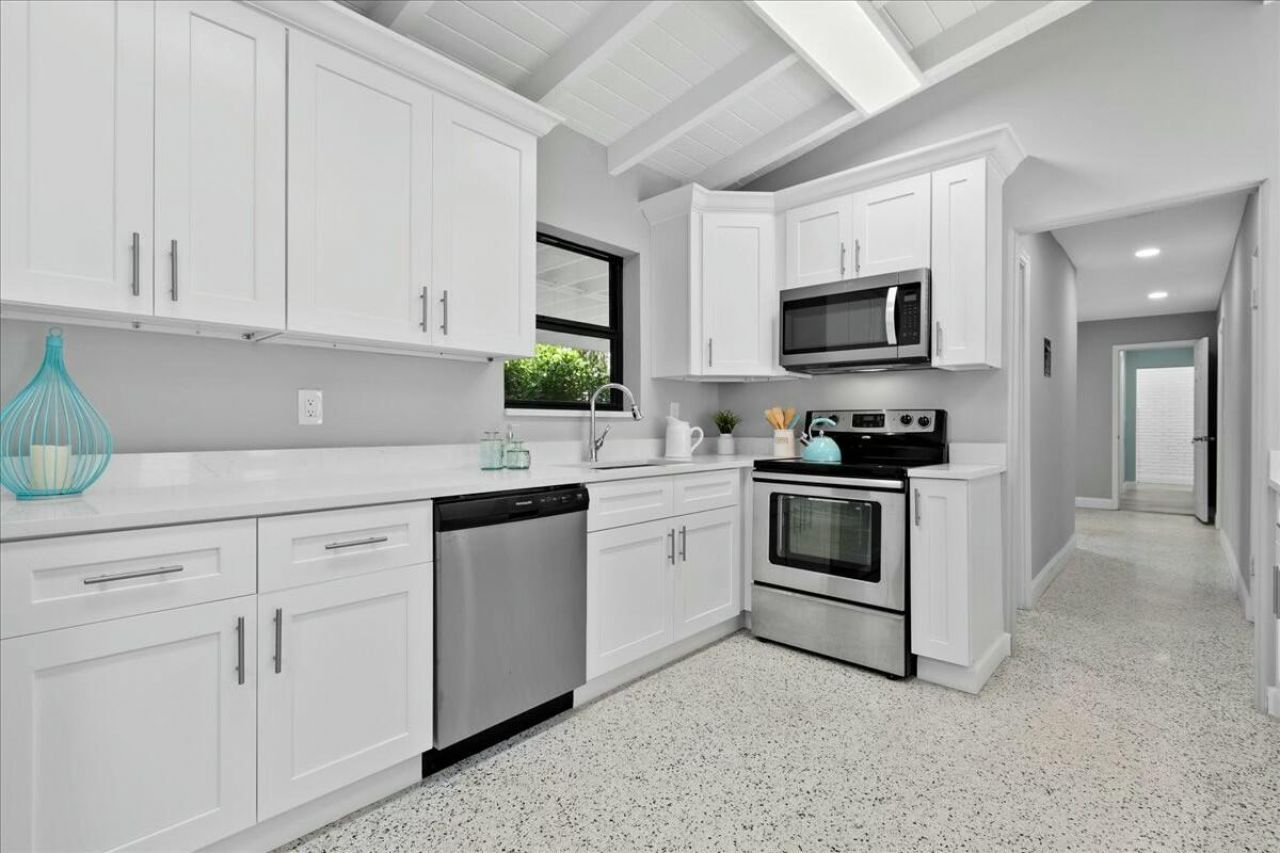 18 Adams Road, Ocean Ridge, FL 33435 Photo