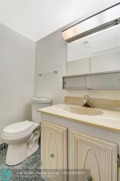 715 Lori Drive, Unit 315, Palm Springs, FL 33461 Photo