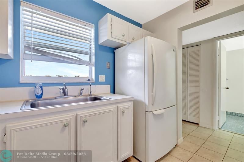 715 Lori Drive, Unit 315, Palm Springs, FL 33461 Photo