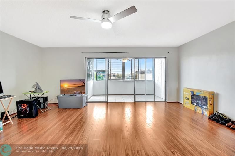 715 Lori Drive, Unit 315, Palm Springs, FL 33461 Photo