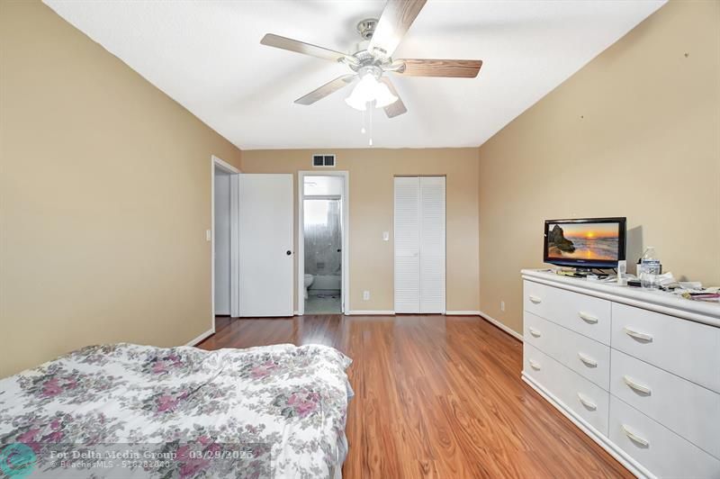 715 Lori Drive, Unit 315, Palm Springs, FL 33461 Photo