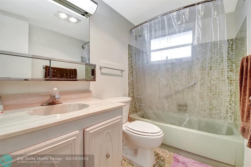 715 Lori Drive, Unit 315, Palm Springs, FL 33461 Photo