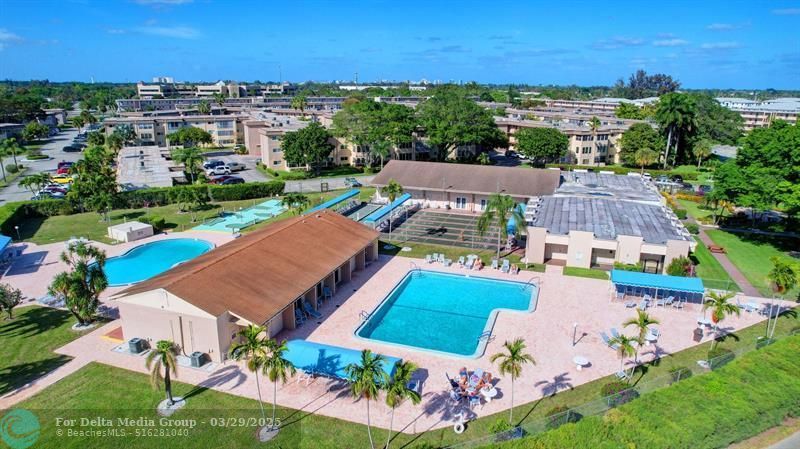 715 Lori Drive, Unit 315, Palm Springs, FL 33461 Photo