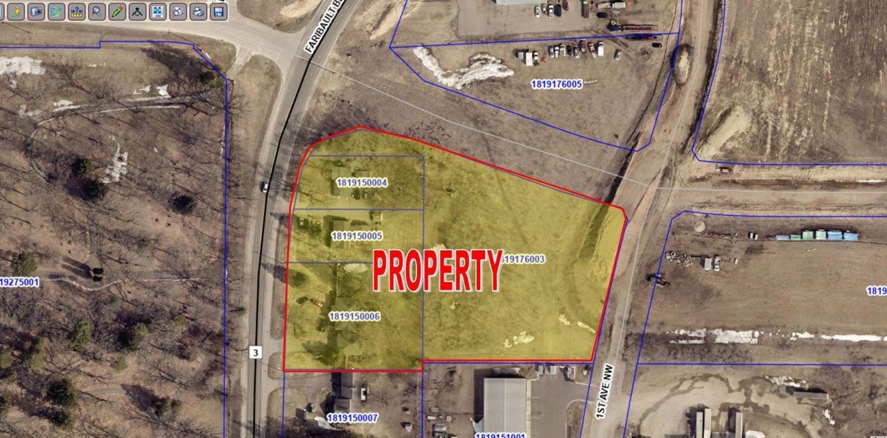 2905 2nd Avenue NW, Faribault, MN 55021