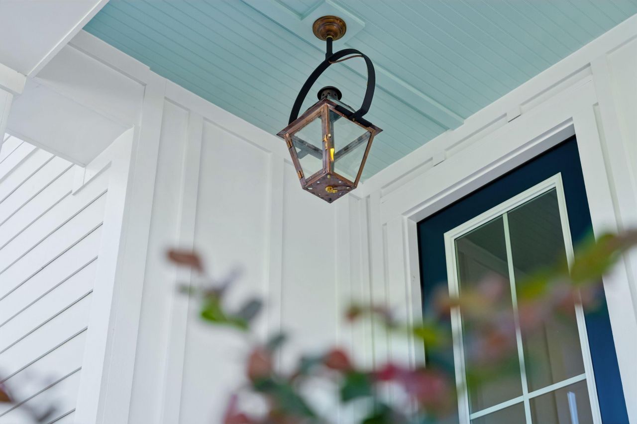 450 Queenview Lane Photo 3