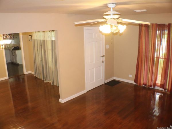 2306 W Huisache, San Antonio, TX 78201