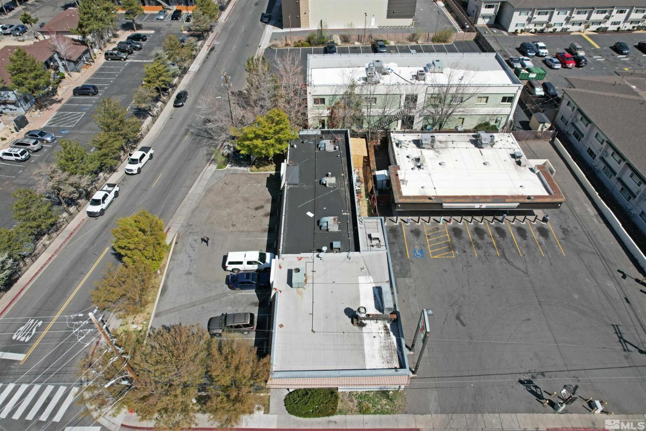 2490 Wrondel Way, Reno, NV 89502 Photo