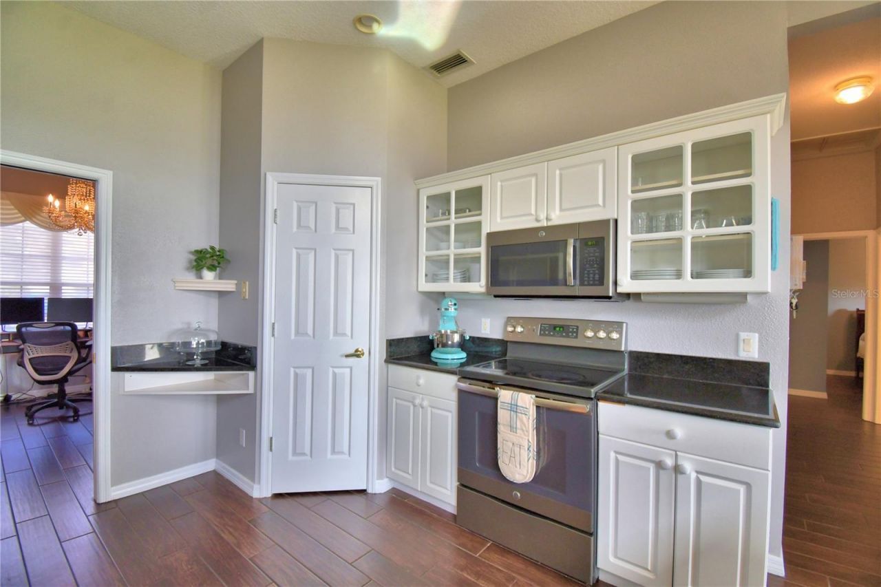 329 Hamilton Shores Drive Ne, Winter Haven, FL 33881 Photo