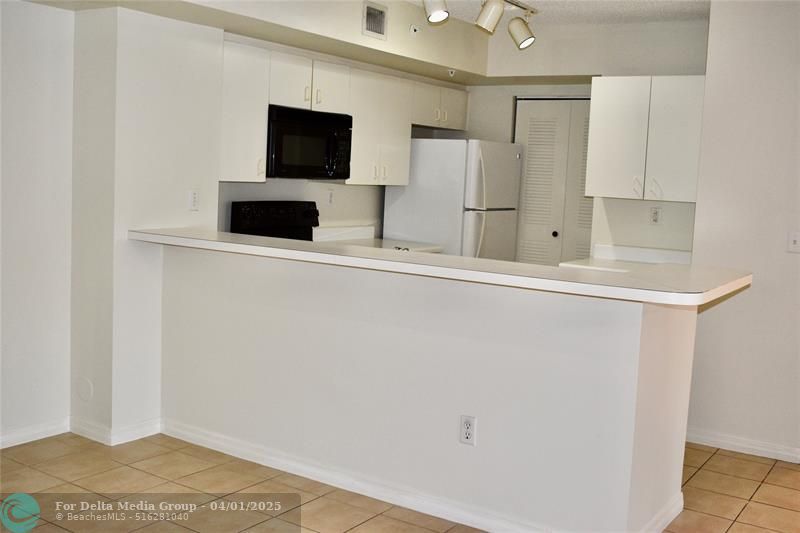 2600 S University Drive, Unit 111, Davie, FL 33328 Photo