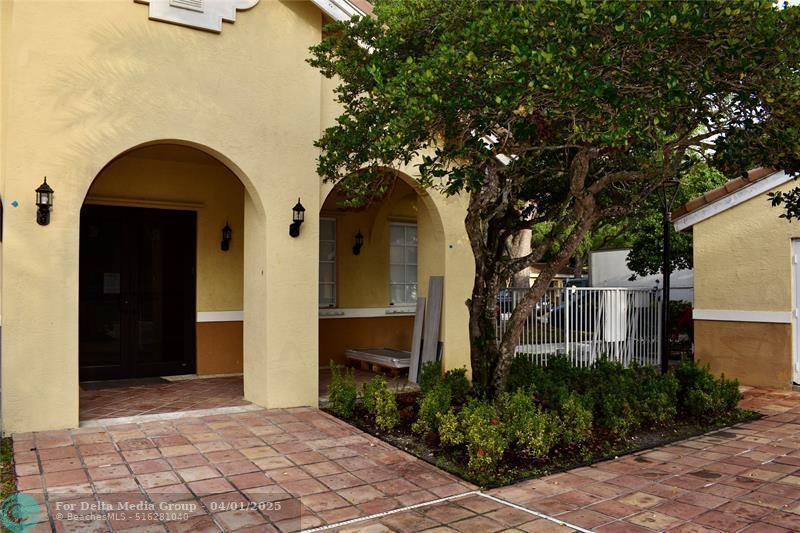 2600 S University Drive, Unit 111, Davie, FL 33328 Photo