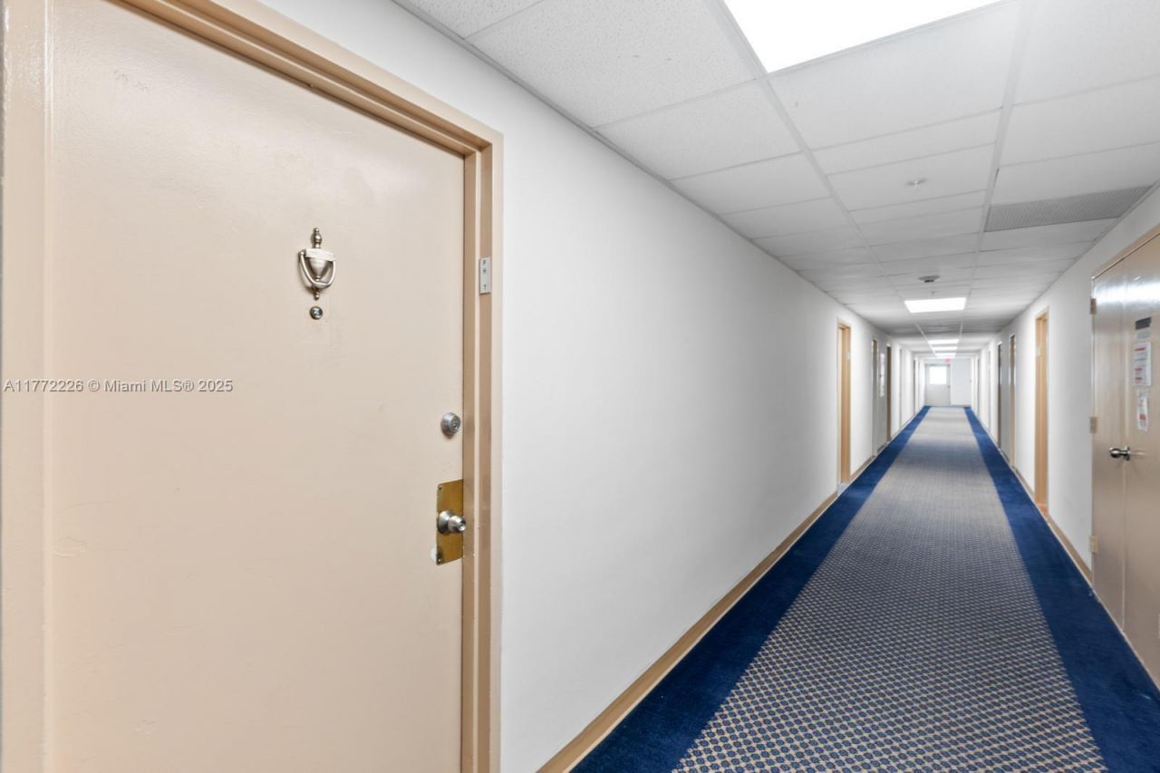 400 Kings Point Dr, Unit 1607, Sunny Isles Beach, FL 33160 Photo