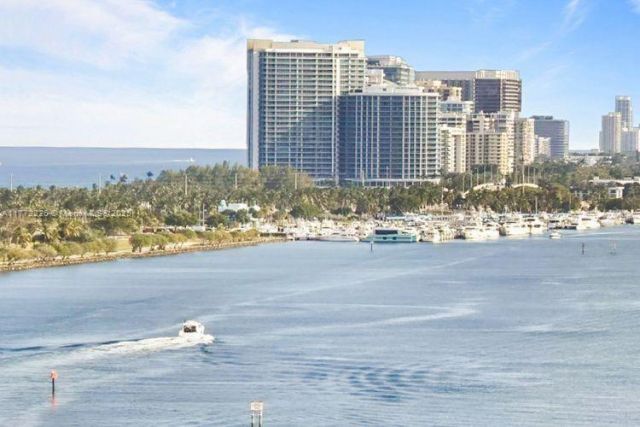 400 Kings Point Dr, Unit 1607, Sunny Isles Beach, FL 33160 Photo