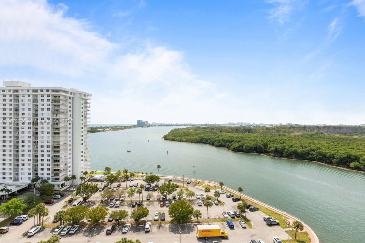 400 Kings Point Dr, Unit 1607, Sunny Isles Beach, FL 33160 Photo