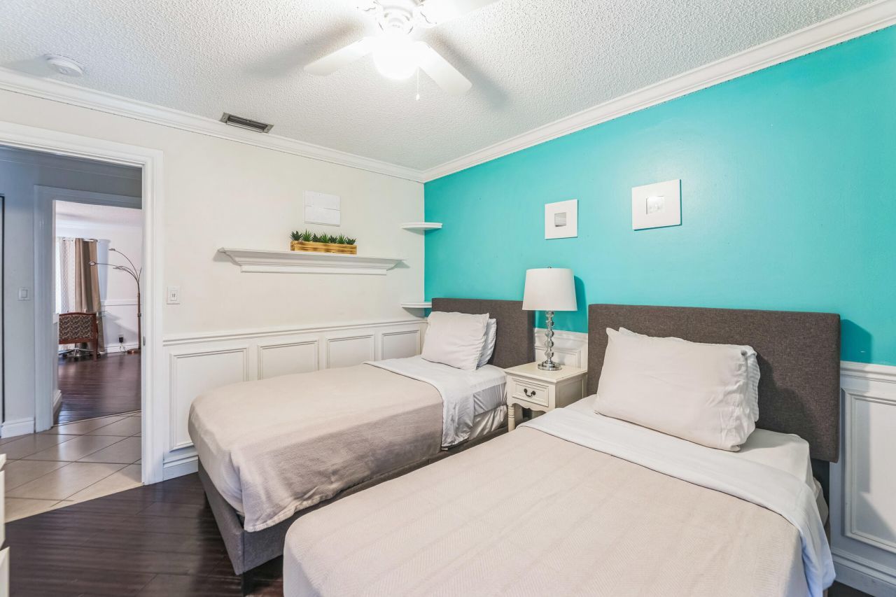 2924 NW 69th Court, Fort Lauderdale, FL 33309 Photo