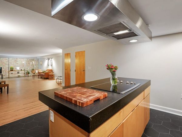 106 N High Street, Unit 105, Columbus, OH 43215