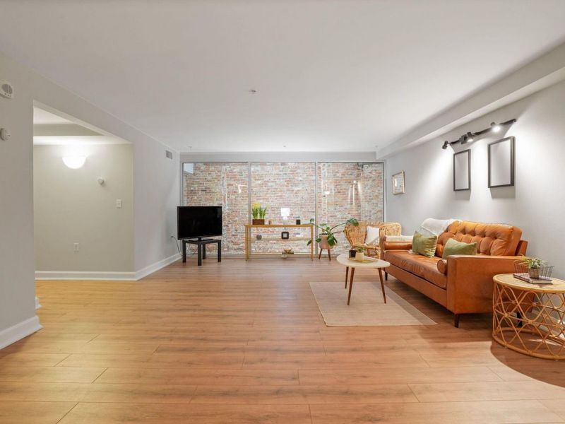 106 N High Street, Unit 105, Columbus, OH 43215 Photo 11