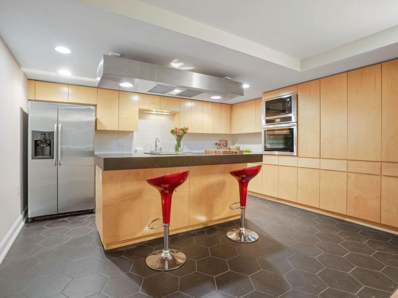 106 N High Street, Unit 105, Columbus, OH 43215 Photo 17