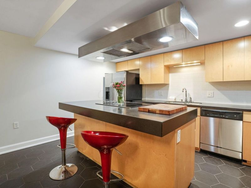 106 N High Street, Unit 105, Columbus, OH 43215 Photo 18