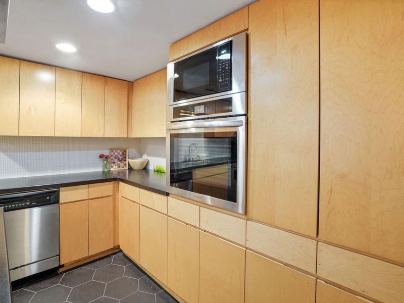 106 N High Street, Unit 105, Columbus, OH 43215 Photo 19