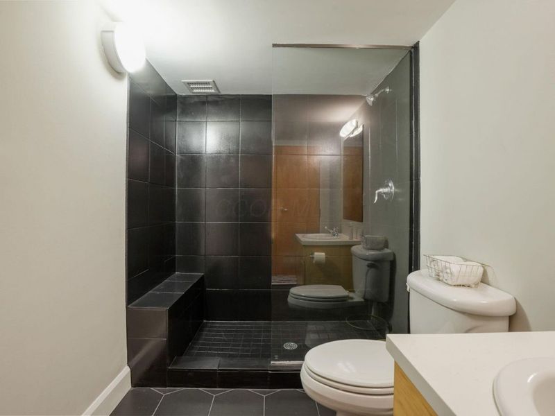 106 N High Street, Unit 105, Columbus, OH 43215 Photo 22